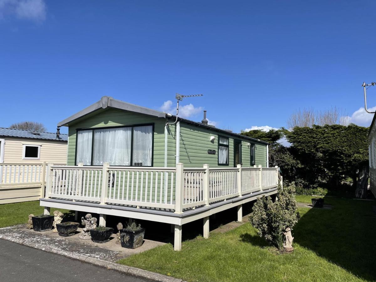 6 Berth Pet Friendly Caravan On Sandy Glade Berrow Exterior photo